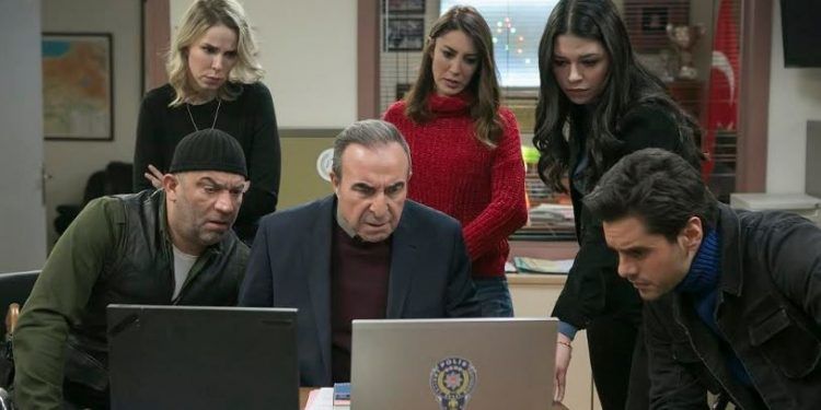 arka sokaklar rıza babasız