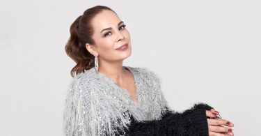 Demet Sağıroğlu Yaşadım Saydın mı?