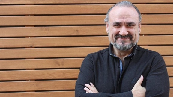 Hakan Aysev’den Örnek Davranış