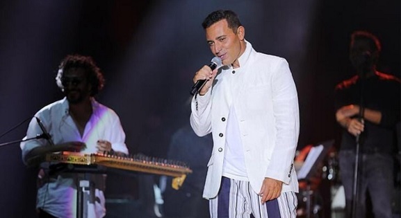 Mustafa Sandal'ın Yeni Tarzı Beğeni Topladı
