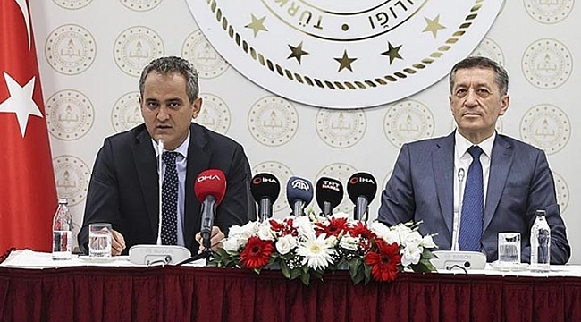 Yeni Milli Eğitim Bakanı Devir Teslim Töreninde Konuştu