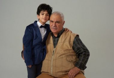 Dedemin Gözyaşları Filminde Halil Ergün ve Erkan Petekkaya