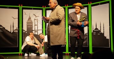 Damda Deli Var Oyununun Turne Maratonu