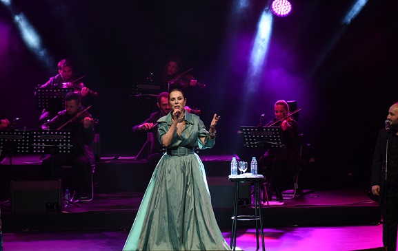 Harbiye Açıkhava Konserleri Zuhal Olcay ile Başladı