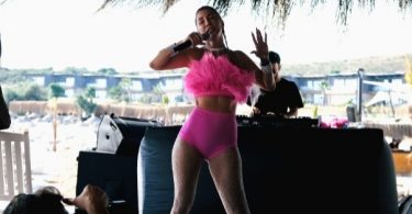 Hande Yener'e 120 Şampanya