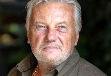 Göksel Arsoy Hayatını Kaybetti